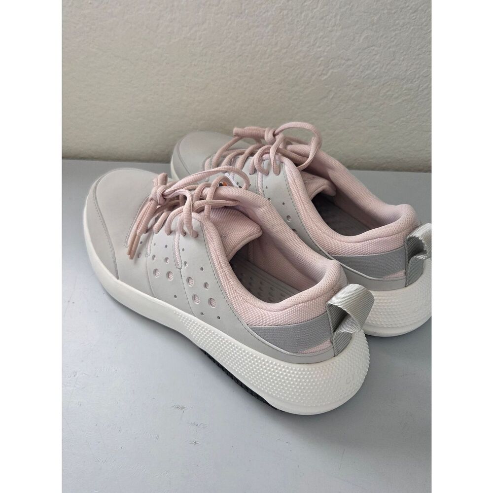 CROCS Women’s Athletic Sneakers in Light Pink and Light Gray - Picture 4 of 10